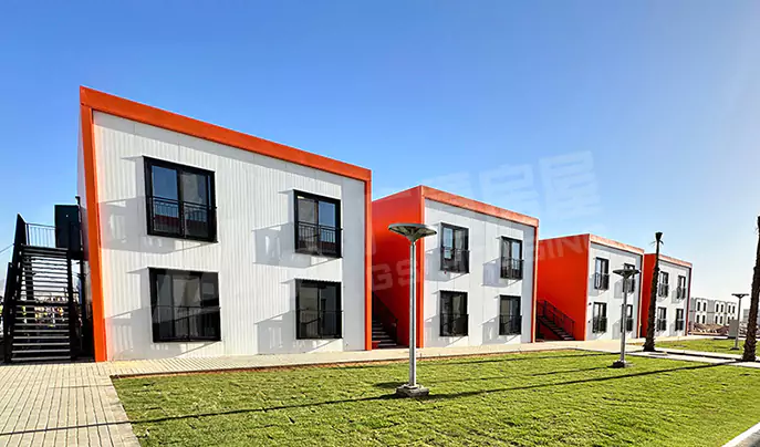 accommodation-camp-for-10-000-people-01