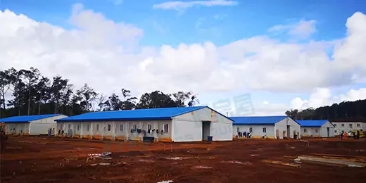mining-camp-for-5000-people-01